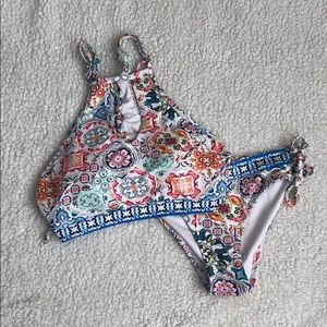 LIKE NEW Cupshe Multicolor Bikini Set